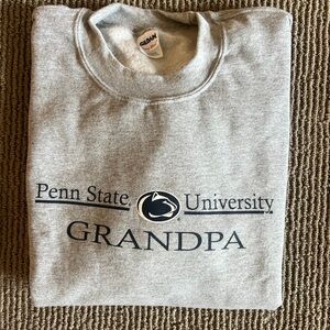 Gildan Heavy Blend Light Gray Pullover